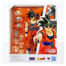 S.H.FIGUARTS SON GOKU: KIND-HEARTED SAIYAN FIGURE