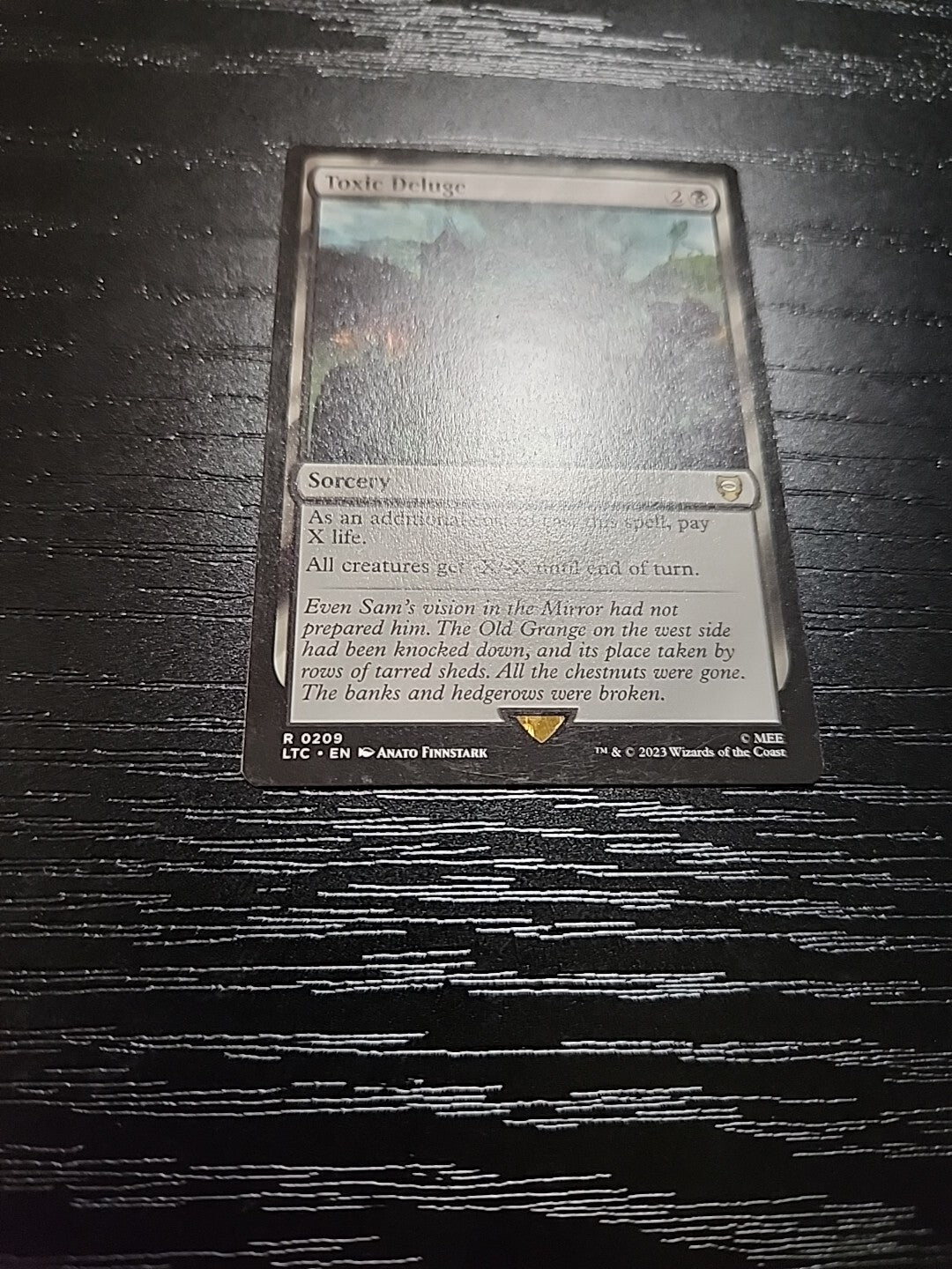 MTG Toxic Deluge 209 Lord of the Rings Commander NM
