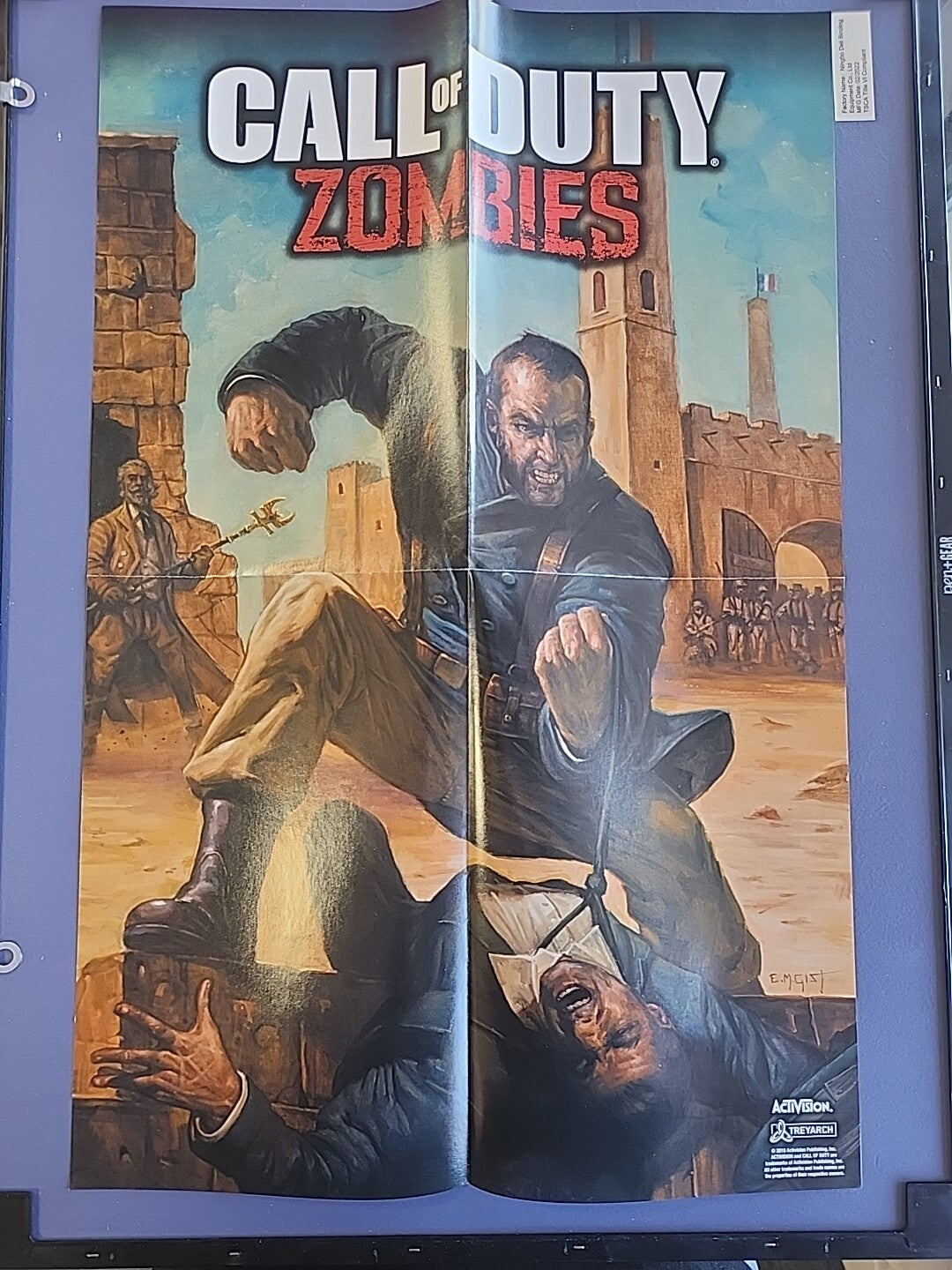 CALL OF DUTY ZOMBIES 1 RED FOIL LOGO VARIANT & POSTER ( 2018 DARK HORSE )