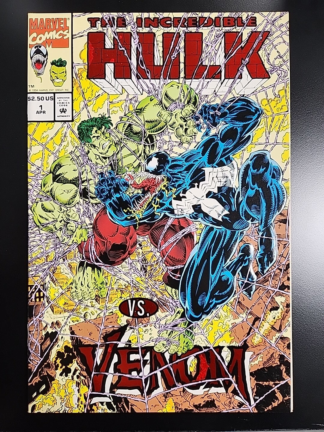 Incredible Hulk vs Venom #1 1994 Marvel Comics Foil Embossed Cover VF +
