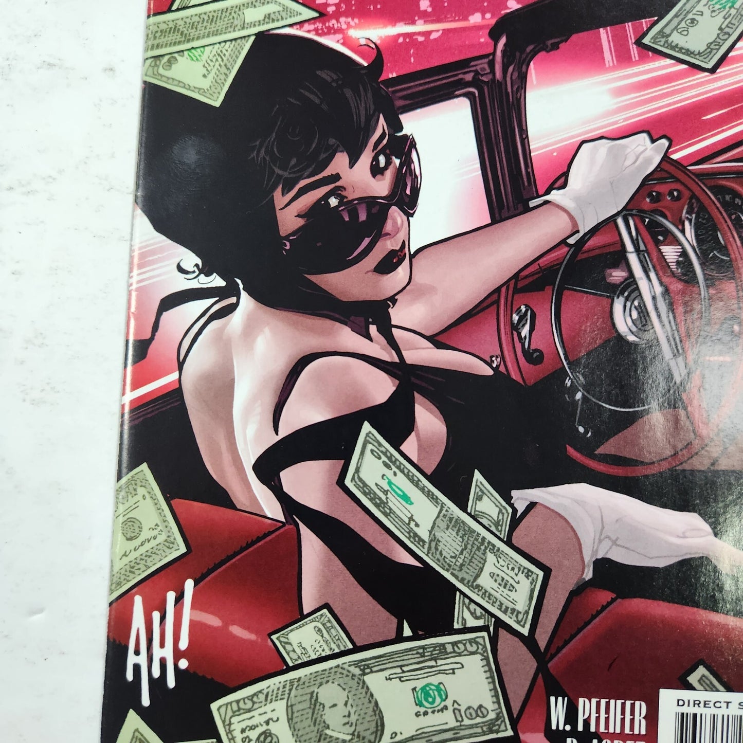 Catwoman #82 Adam Hughes Cover (2008) DC Comic