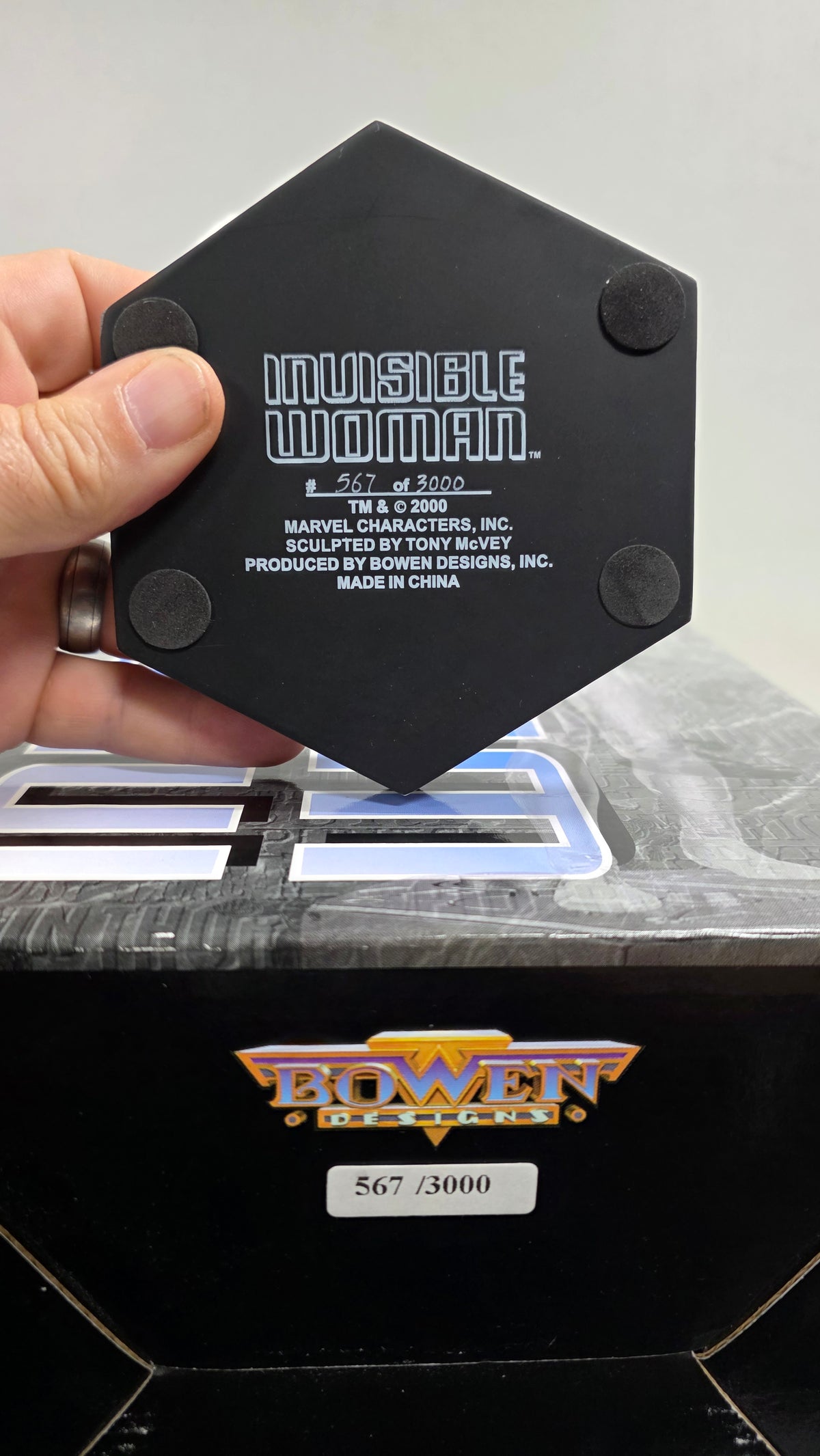 BOWEN DESIGNS INVISIBLE WOMAN CLEAR STATUE