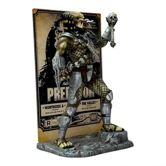 PREDATOR 9IN DELUXE VINYL STATUE