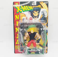 TOYBIZ VINTAGE X-MEN NINJA SABERTOOTH FIGURE