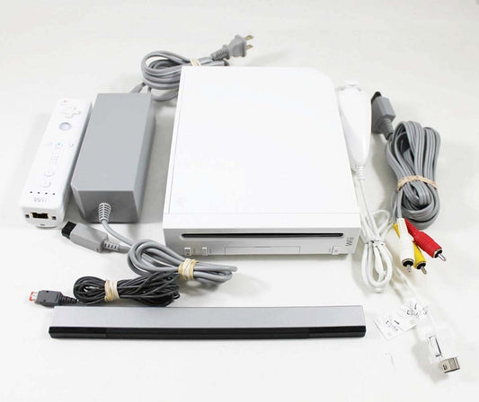 NINTENDO WII WHITE MODEL 1 GAMECUBE COMPATIBLE