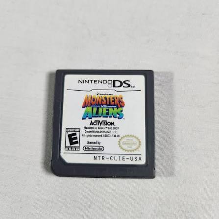 NDS MONSTERS VS ALIENS - LOOSE