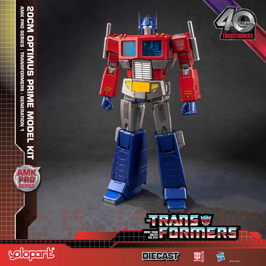 TRANSFORMERS: GEN 1 20CM DIECAST OPTIMUS PRIME MODEL KIT