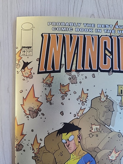 INVINCIBLE #19 FOIL VARIANT Battle Beast Blind Bag Secret Reprint NM