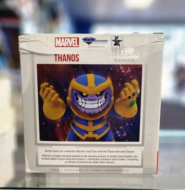 Thanos w/ Infinity Gauntlet Gentle Giant Limited To 3000 Pieces Animated Statue