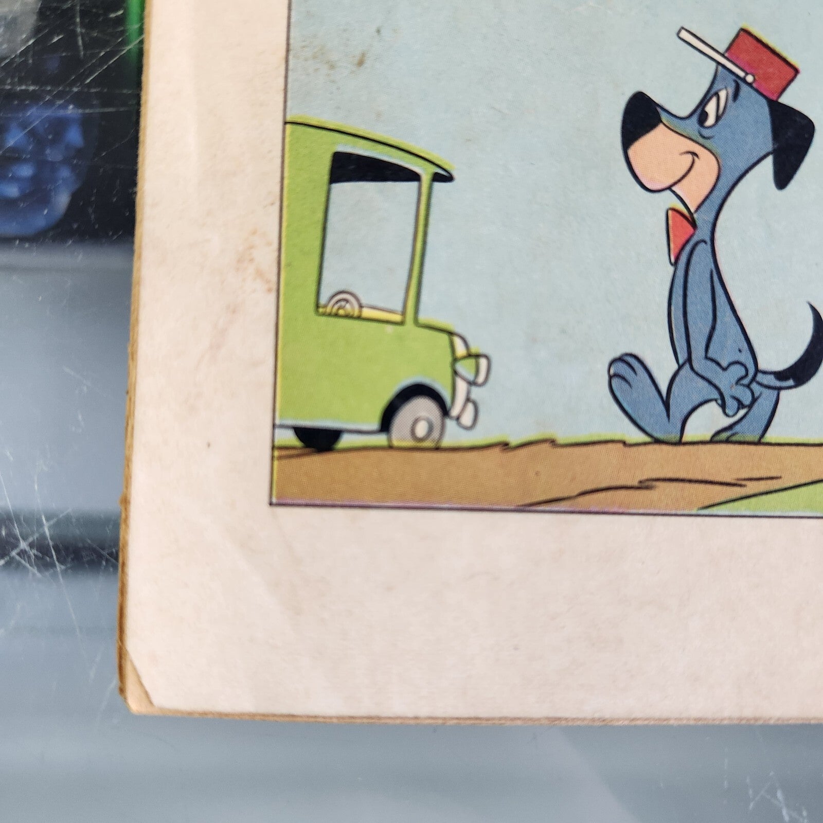 Huckleberry Hound 7, Yogi Bear cover. 10 cent Silver Age Lower Gold Key 1960