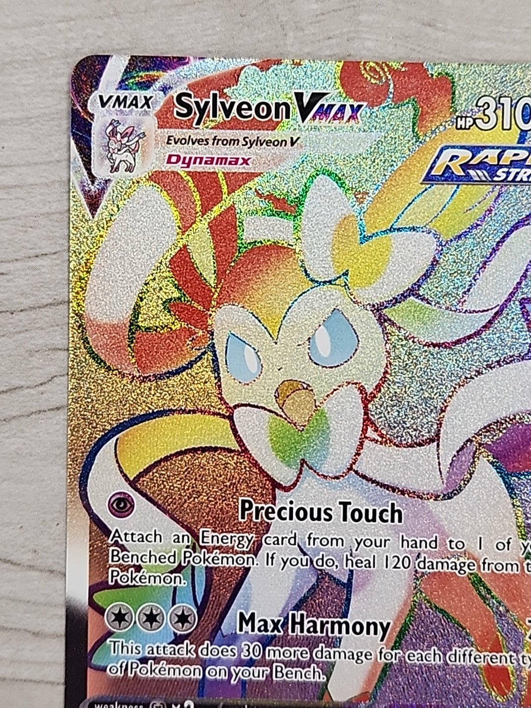 Sylveon VMAX Rainbow Rare 211/203 Pokemon SWSH Evolving Skies NM