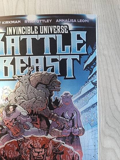INVINCIBLE UNIVERSE BATTLE BEAST #2 Ultra-Rare Advance Edition Blind Bag Foil