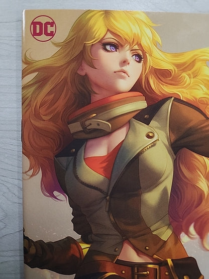 RWBY #5  DC Comics Stanley Artgerm Lau Virgin Variant DC Yang Card Stock 2020