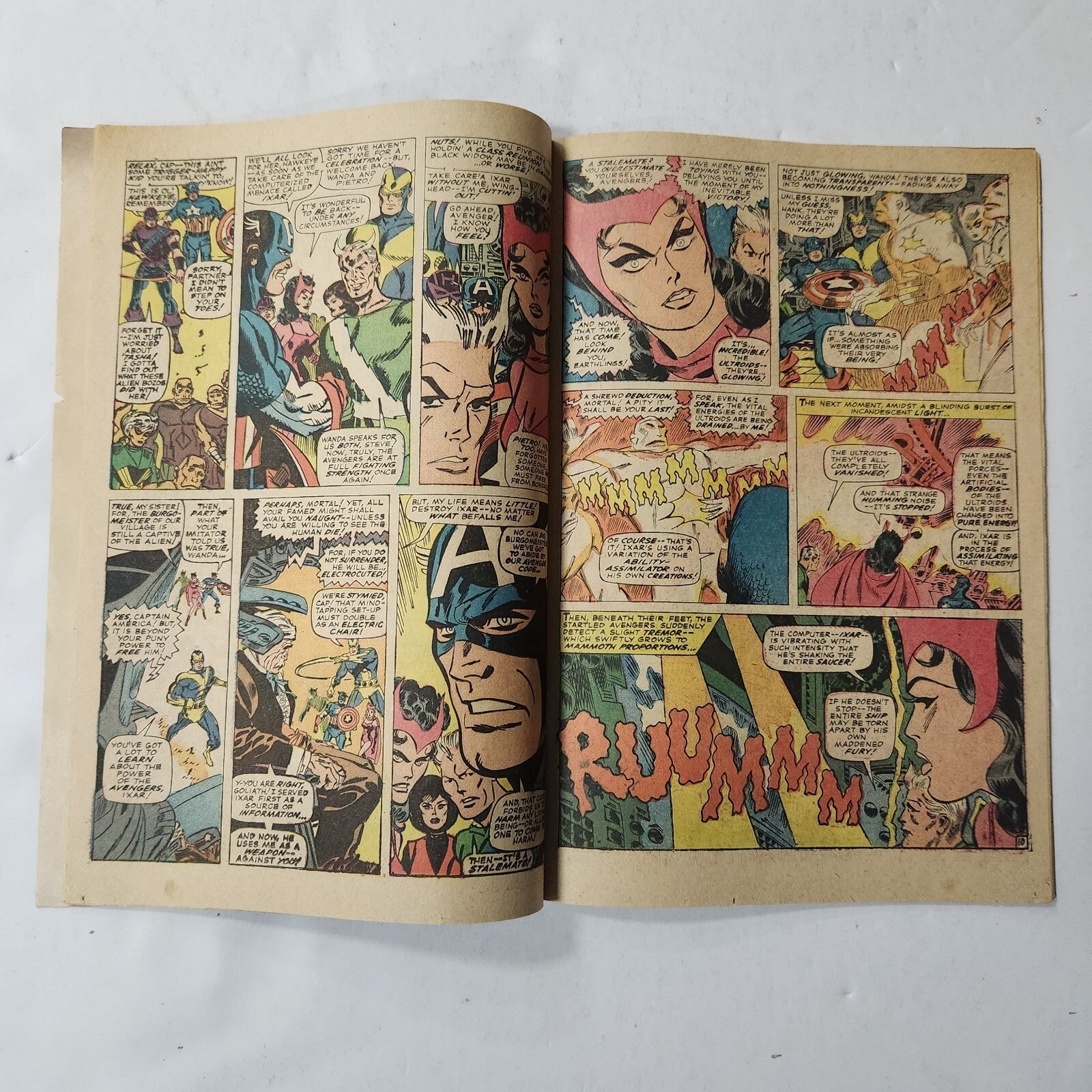 Avengers #37 Vol 1 (1967) *Black Widow Appearance* - VG