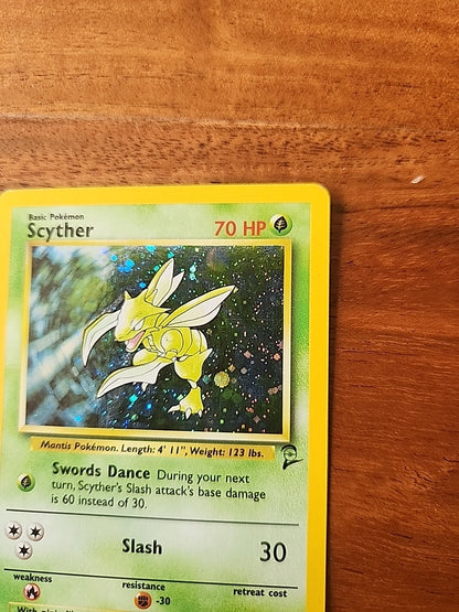 Scyther 17/130 Holo Rare Pokémon 2000 Base Set 2 LP