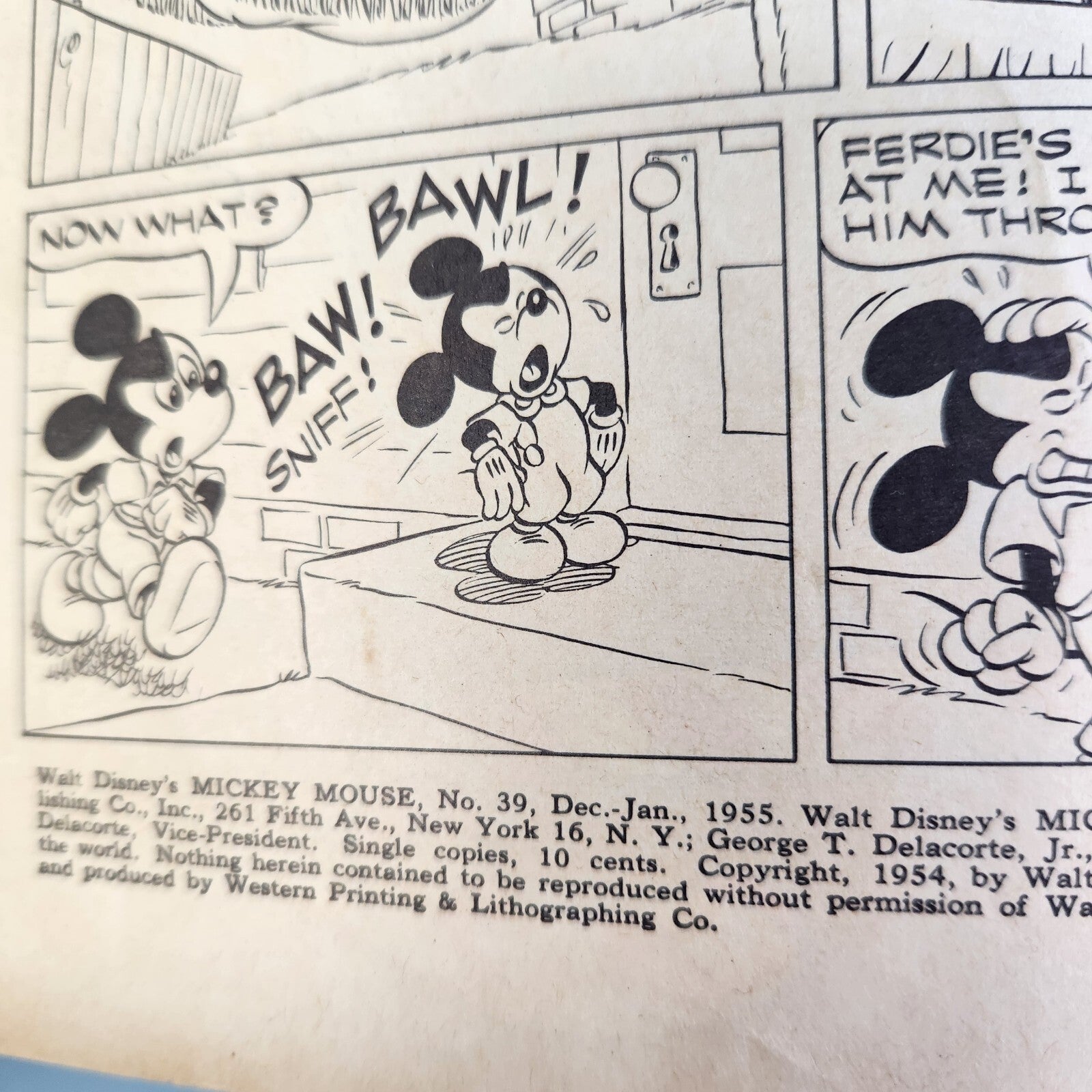 Walt Disney's Mickey Mouse #39 (1955)  Dell Comics