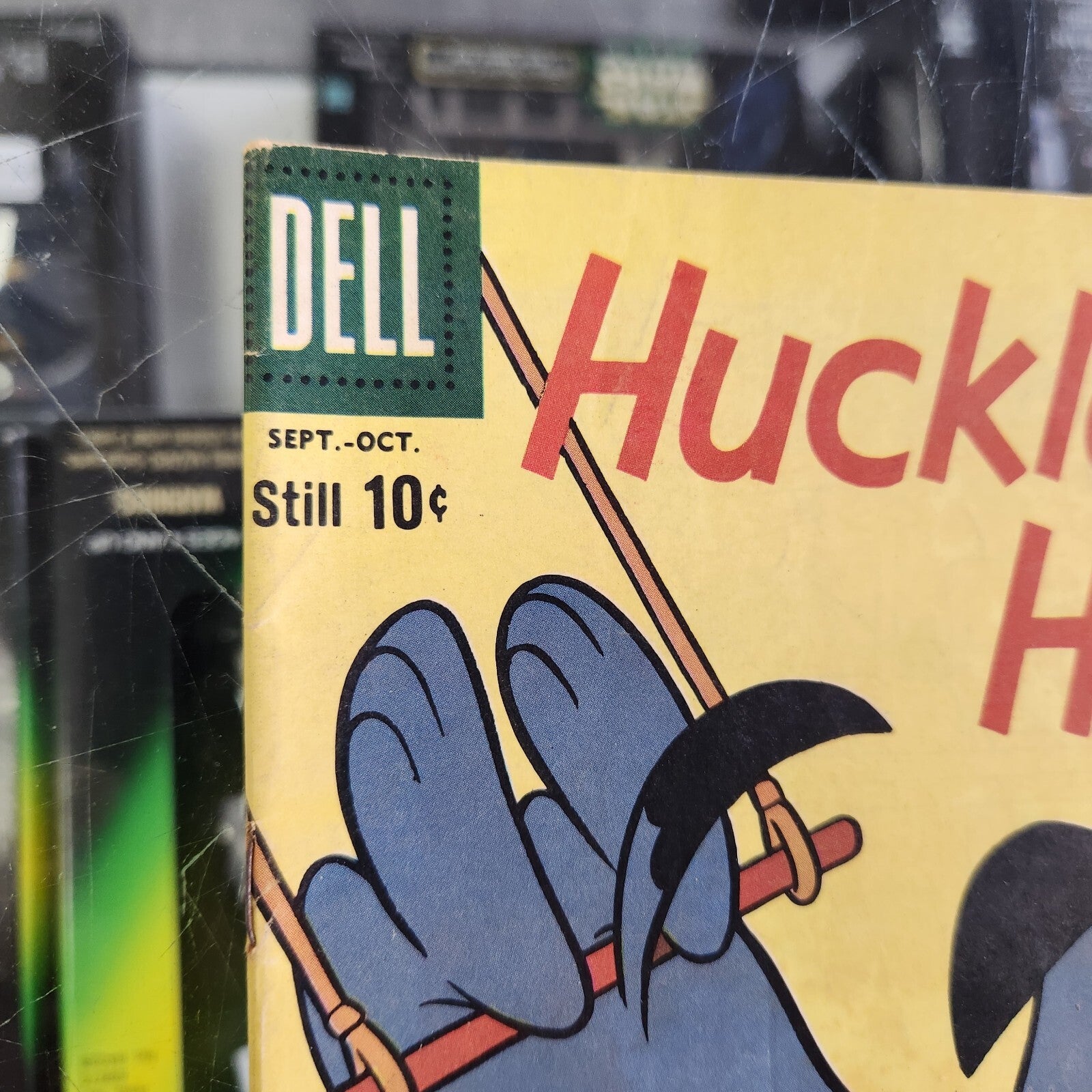 Huckleberry Hound 7, Yogi Bear cover. 10 cent Silver Age Lower Gold Key 1960