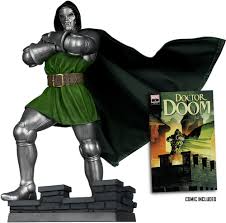 DOCTOR DOOM MCFARLANE STATUE