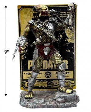 PREDATOR 9IN DELUXE VINYL STATUE