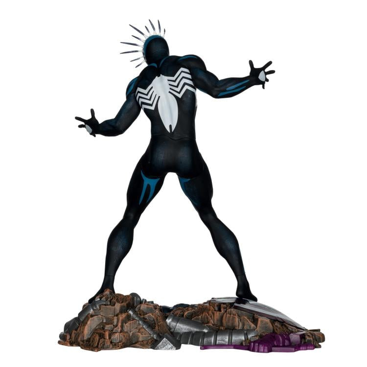 SECRET WARS 8 STATUE SPIDER-MAN