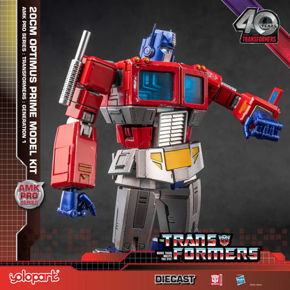 TRANSFORMERS: GEN 1 20CM DIECAST OPTIMUS PRIME MODEL KIT