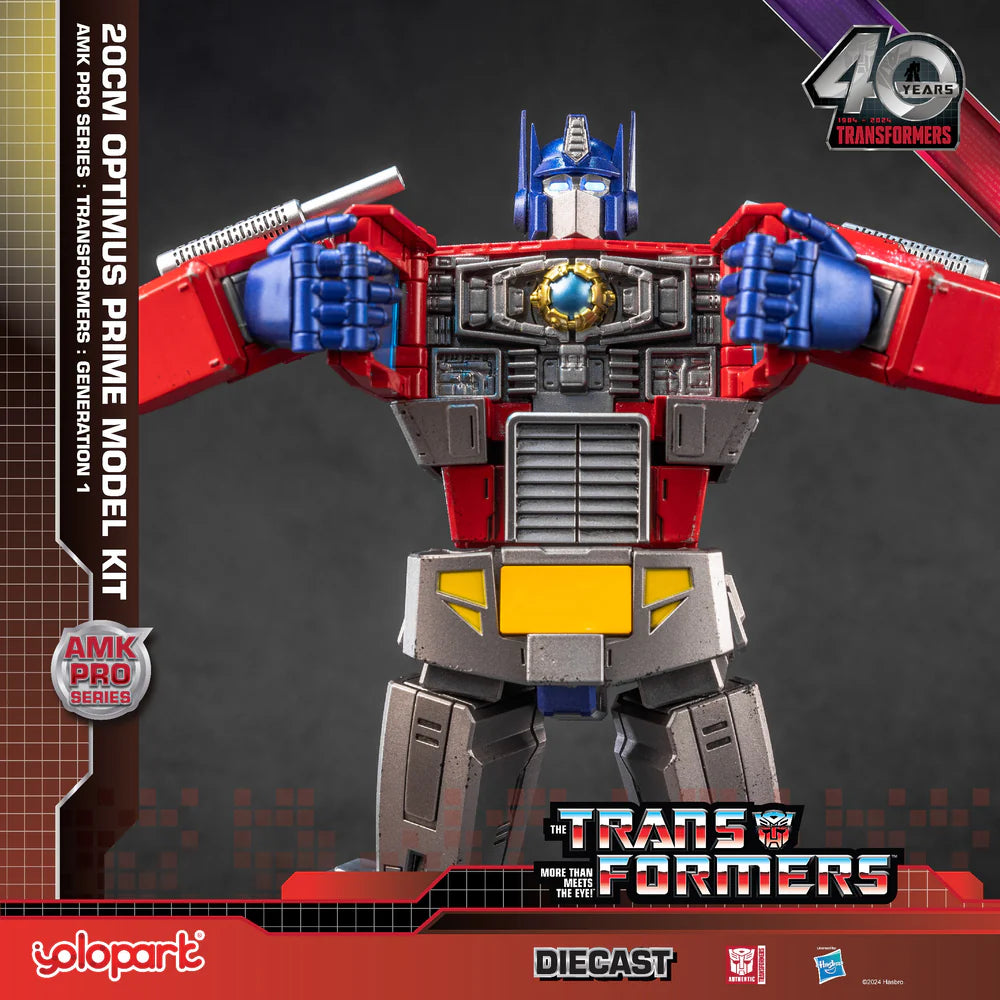 TRANSFORMERS: GEN 1 20CM DIECAST OPTIMUS PRIME MODEL KIT