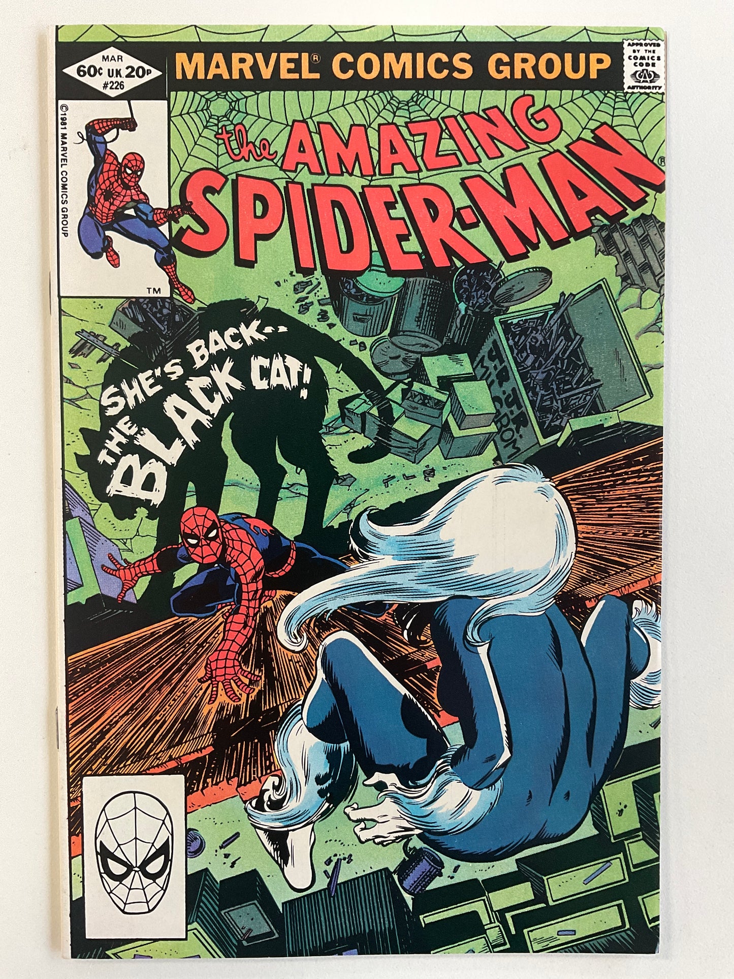 AMAZING SPIDER-MAN (1963) #226 NM- 9.2 3RD BLACK CAT