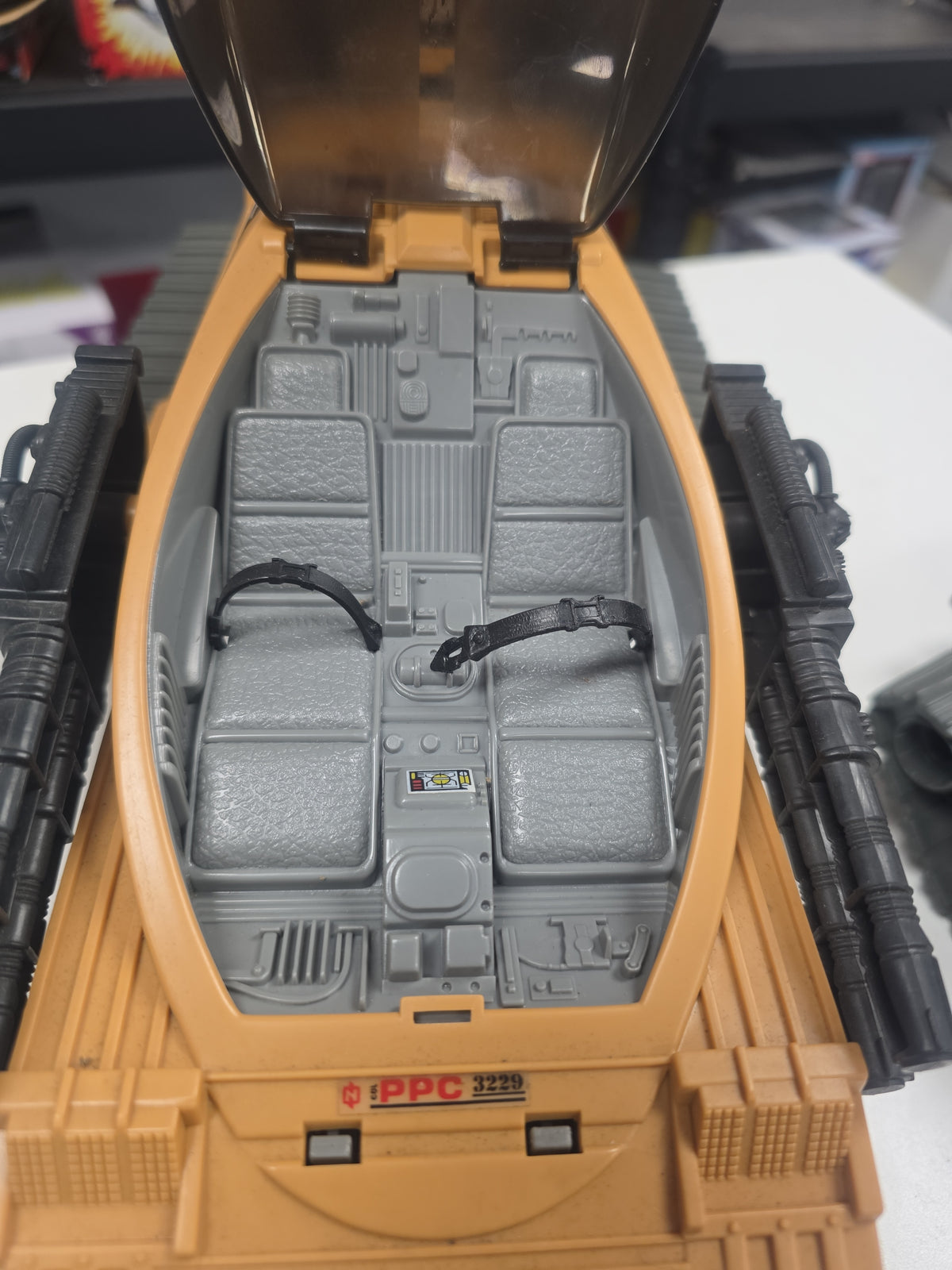 GI JOE VINTAGE 1989 RAIDER WITH HOT SEAT