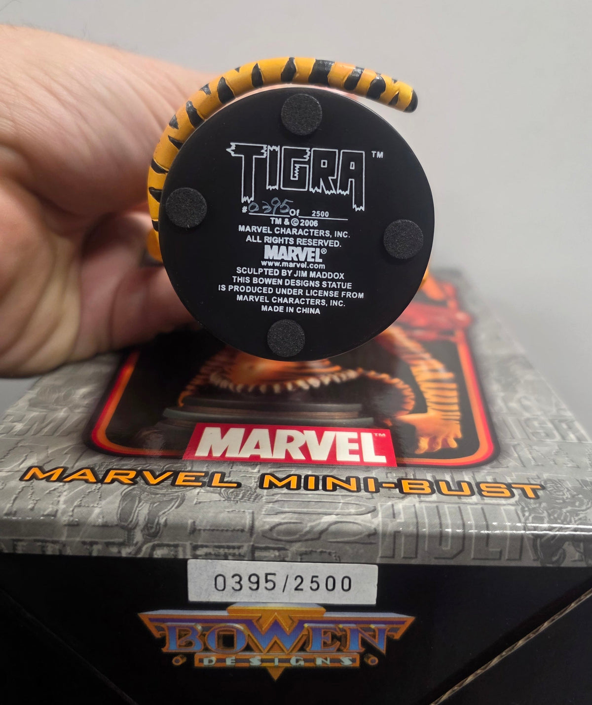 BOWEN DESIGNS TIGRA MINI BUST