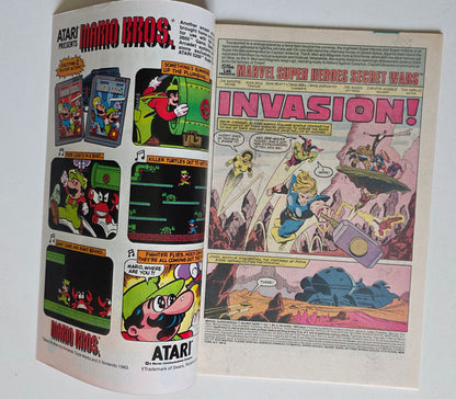 Marvel Super Heroes Secret Wars (1984) #08 - "Invasion!" Origin of Black Symbiote Costume, Iconic Cover Newsstand Editon